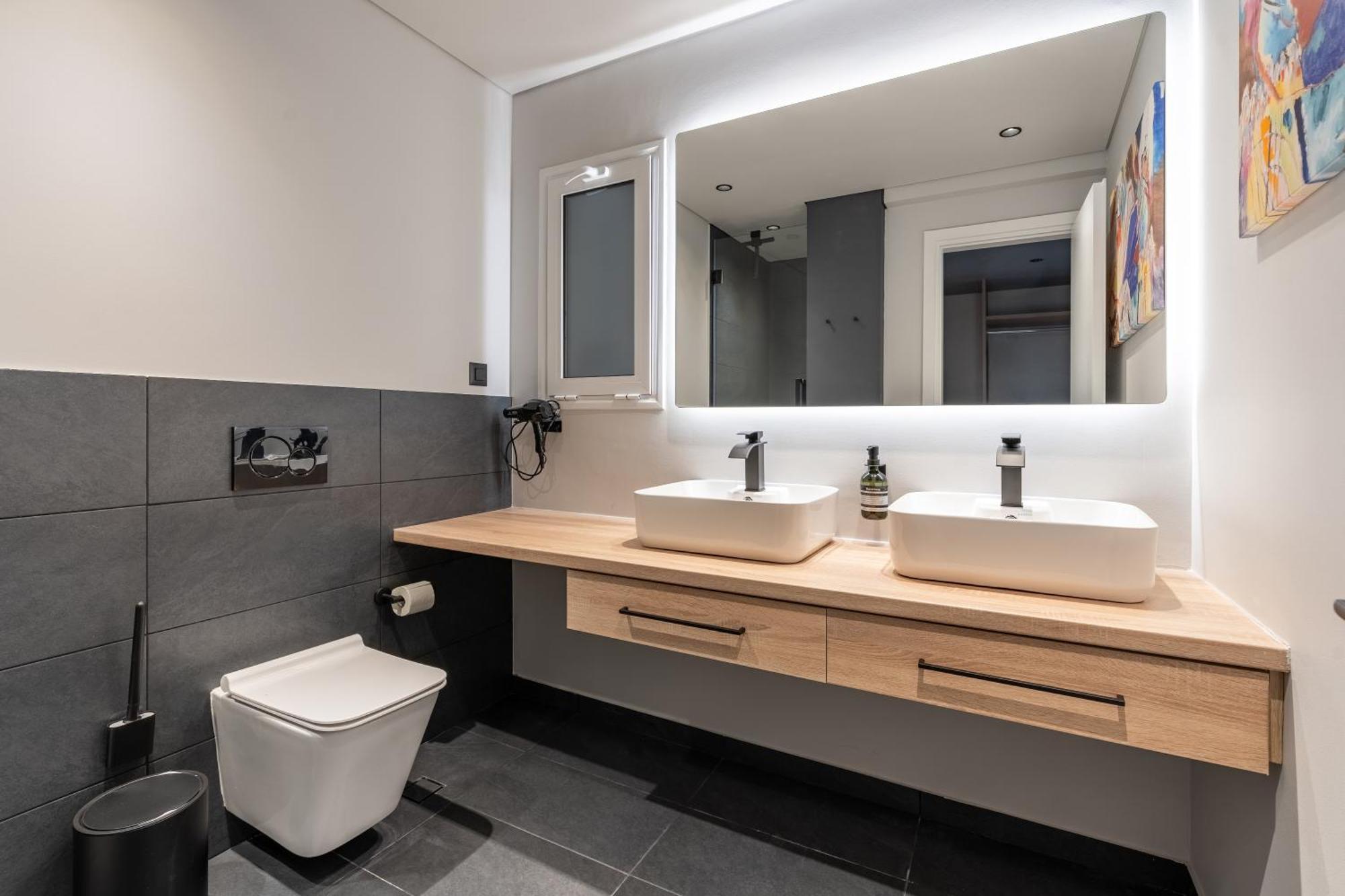 Athena Blue Lux Apartments 2Br 2Ba With City Skyline View, Near Kolonaki Atenas Exterior foto